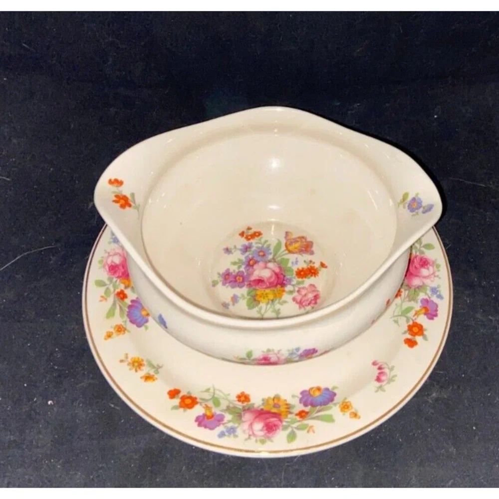 Syracuse‎ Old Ivory Sharon Gravy Boat w/ attached underplate USA HTF